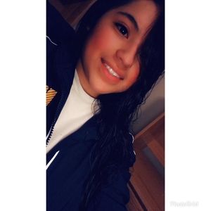 Meet your Posher, Antonia